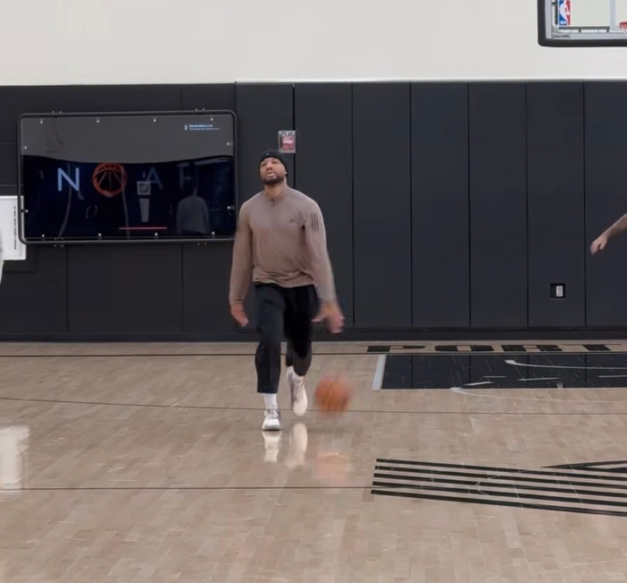 官网资讯-利拉德恢复有球训练，康复进展顺利|达米安·利拉德|NBA|掘金|洛杉矶湖人队|丹佛掘金队_新浪体育_新浪新闻